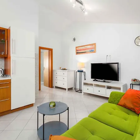 In - Istrien 10277 *