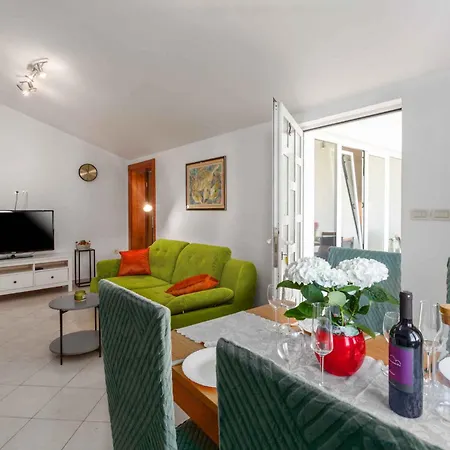 In - Istrien 10277 * Poreč