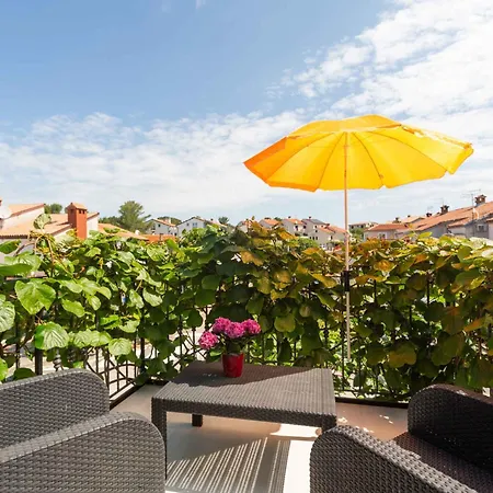 In Porec/istrien 10277 Apartment